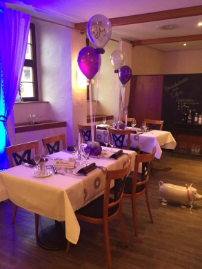 Tischdekoration mit Latexballons