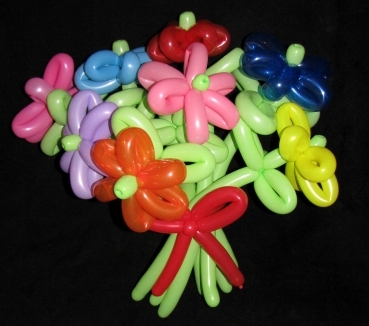 Blumenstrauß mit vielen Blüten