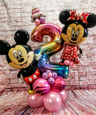 Zahl mit Micky und Minnie Mouse