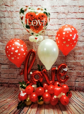 Love in Rot mit Ballons 