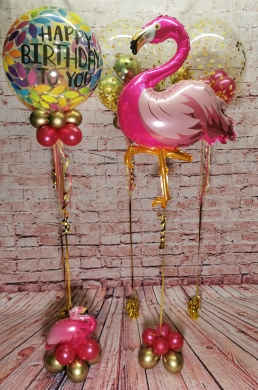 Flamingo mit verschiedenen Ballons