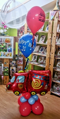 Feuerwehr mit Ballons