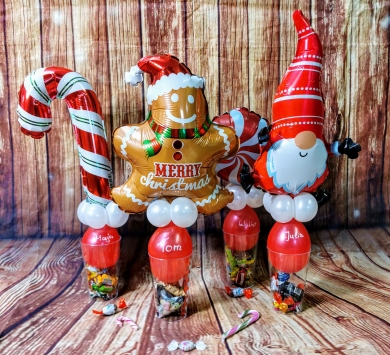 Becher mit Weihnachtsfiguren (Folie)