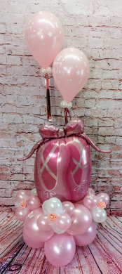 Ballettschuhe mit fliegenden Ballons