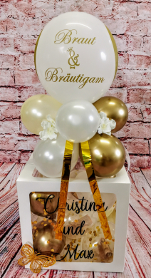 Box in Gold, Weiß und Creme