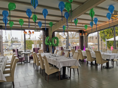 Dekoration zum Geburtstag in Blau und Grün