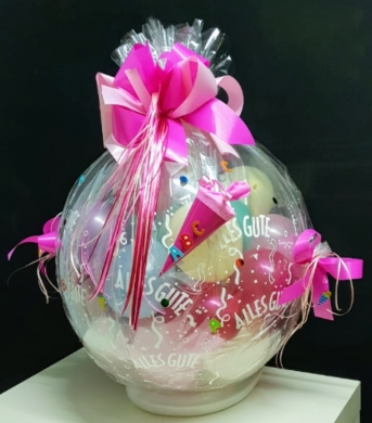 Geschenkballon mit kleiner Zuckertüte