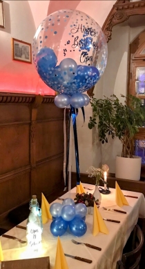Konfetti Ballon in Blau mit Beschriftung