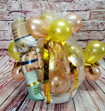 Geschenkballon zu Weihnachten mit Nussknacker