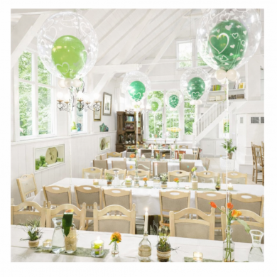 Tischdekoration mit Doppelballon in Grün