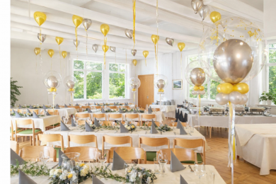 Dekoration in Silber, Gold und Champagner