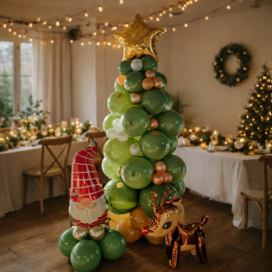 Weihnachtsdeko mit Baum