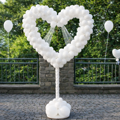 Herz mit Ständer in der Farbe Weiß