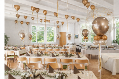 Ballondekoration in Brauntönen