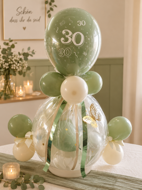 Geschenkballon in Eukalyptus und Sand