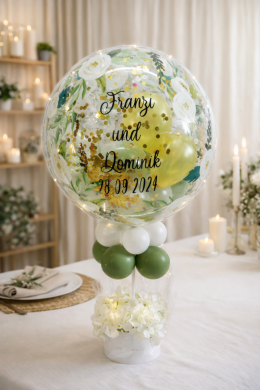 Geschenk mit Blumenbox und Lichterkette