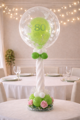 Tischdekoration mit festem Ständer